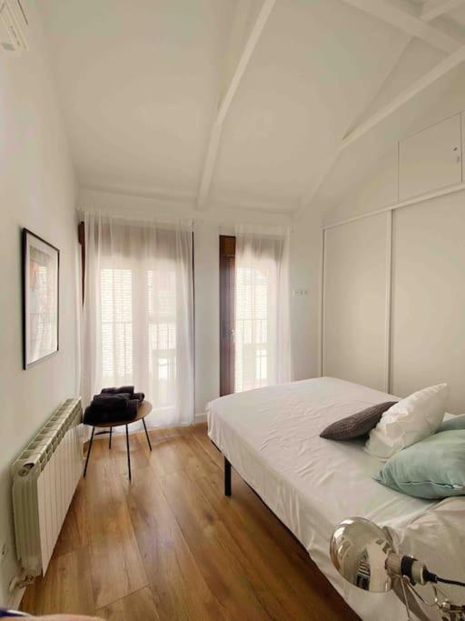 Atico En Toledo Con Terraza Apartamento Exterior foto